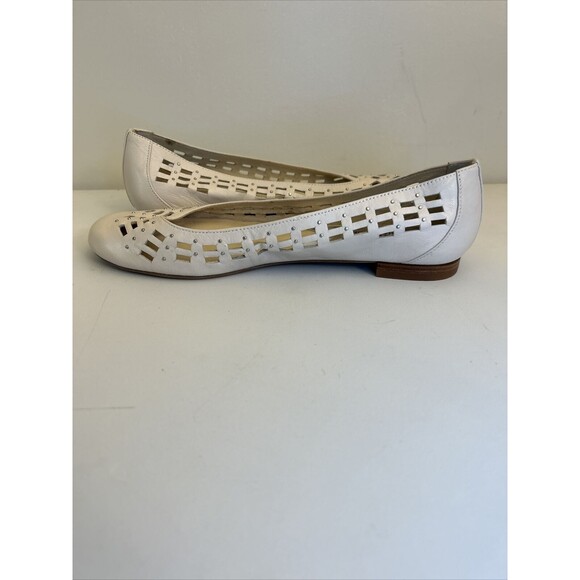 MICHAEL KORS Studded Beige Leather Ballet Flats Sz 8 M Cut Outs - Picture 4 of 11